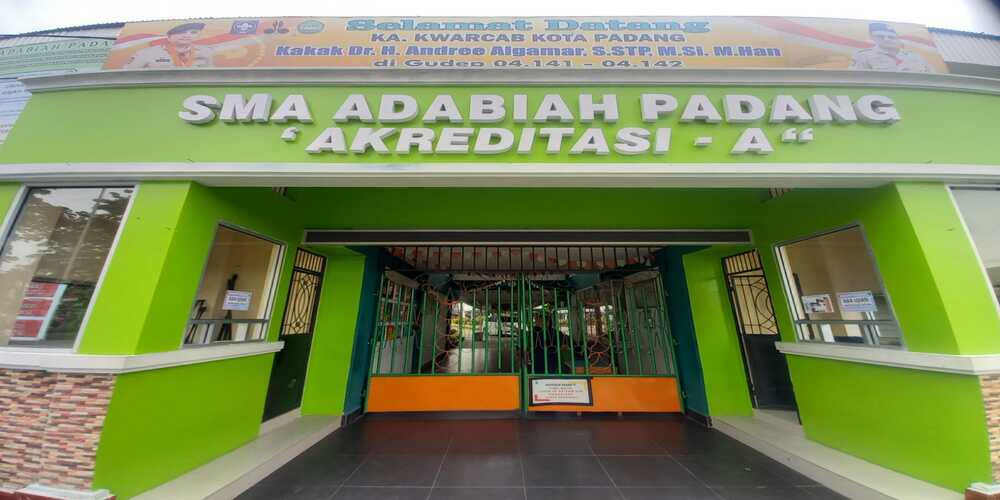SMA ADABIAH PADANG